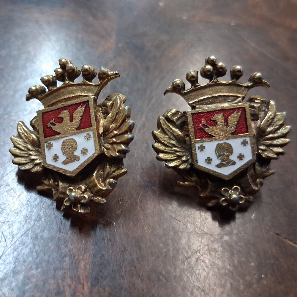 Coro Goldtone Heraldic Shield Coat Of Arms Screw Back Earrings Vintage